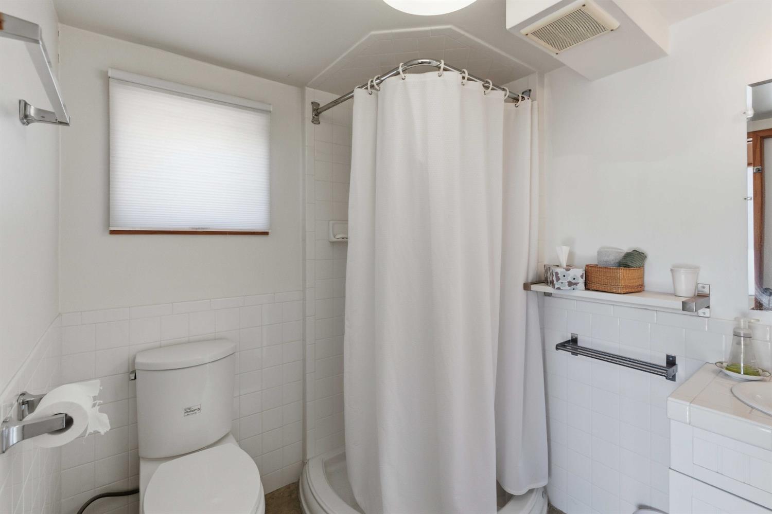 1673 Union, Kingsburg, CA 93631