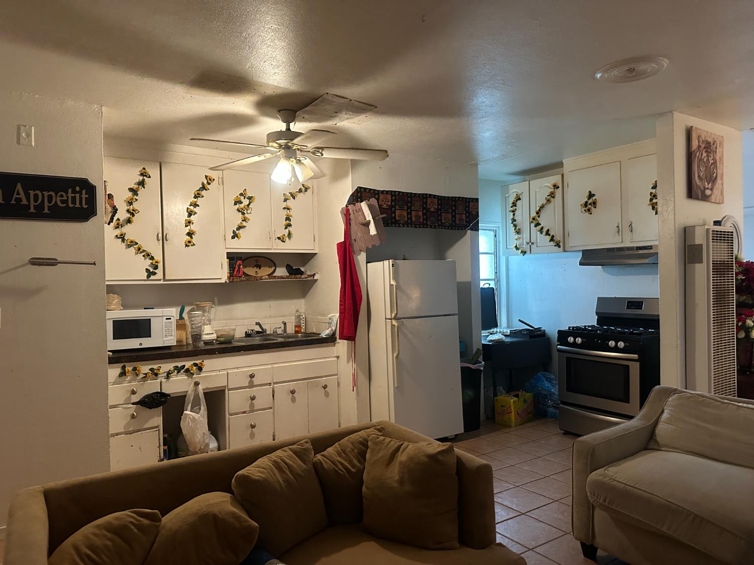 901 Mariposa, Kingsburg, CA 93631