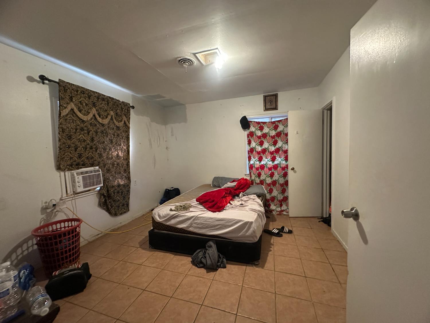 901 Mariposa, Kingsburg, CA 93631