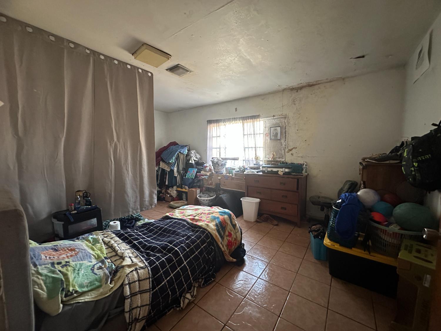 901 Mariposa, Kingsburg, CA 93631