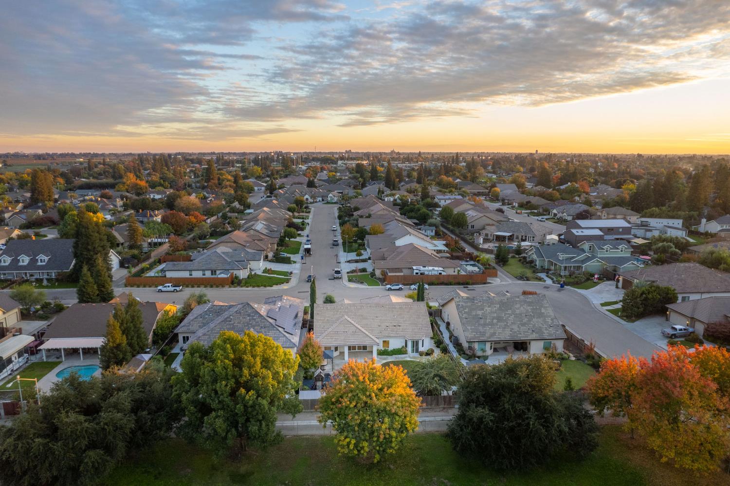 2115 Sophia Ln, Kingsburg, CA 93631