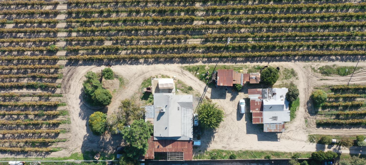 13608 S Academy, Kingsburg, CA 93631