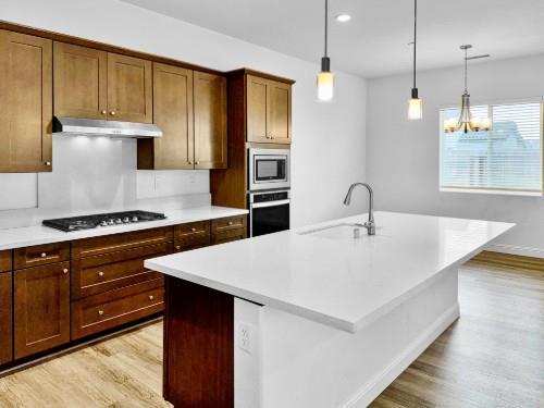 2935 21st Ave, Kingsburg, CA 93631