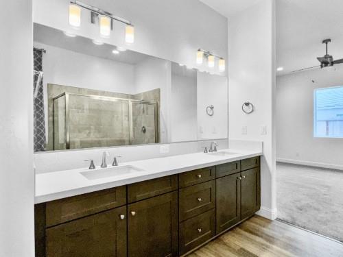 2935 21st Ave, Kingsburg, CA 93631