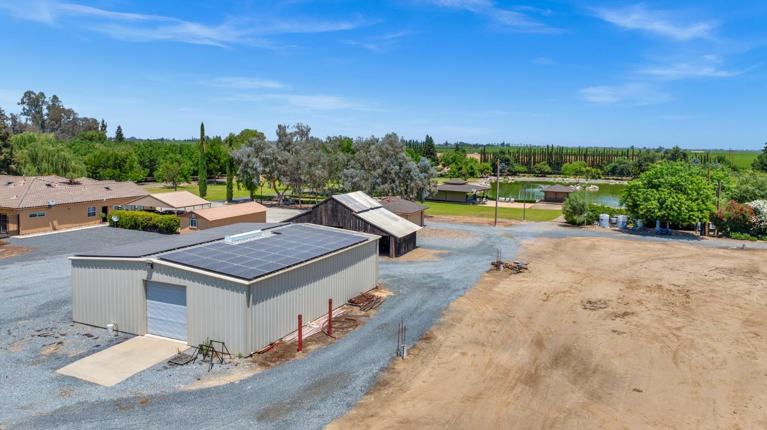 13715 E Nebraska, Kingsburg, CA 93631