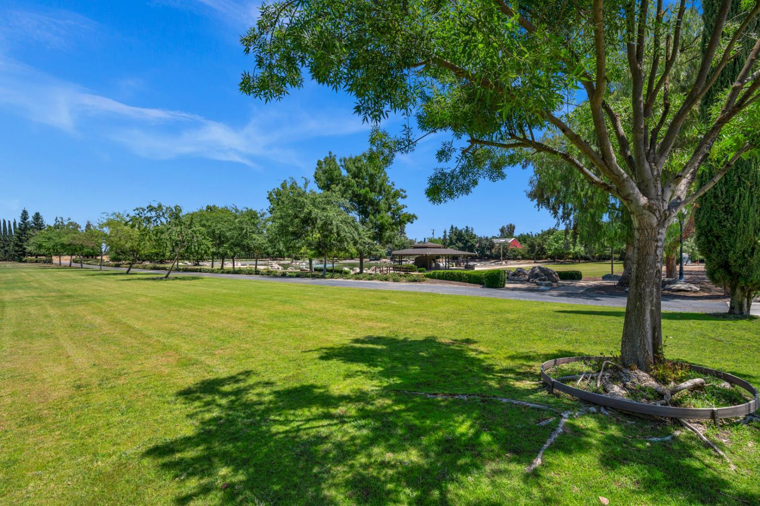 13715 E Nebraska, Kingsburg, CA 93631