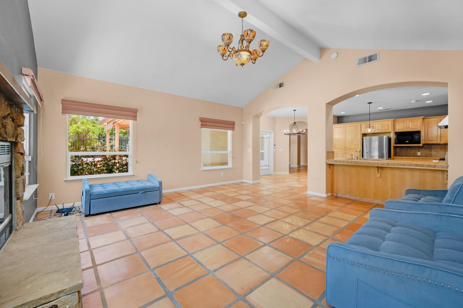 13715 E Nebraska, Kingsburg, CA 93631
