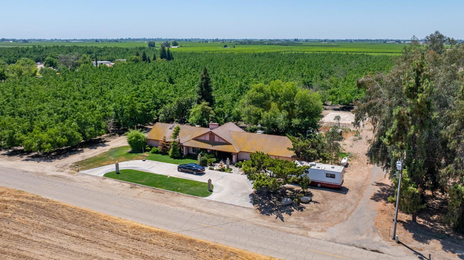 13715 E Nebraska, Kingsburg, CA 93631