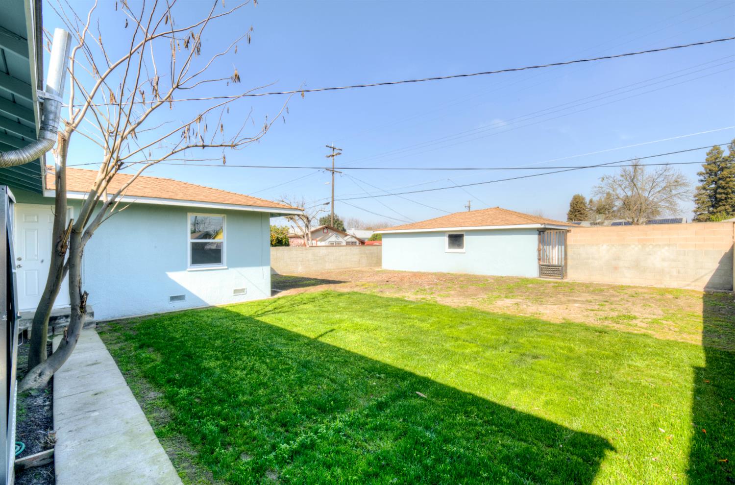 1217 Mehlert St, Kingsburg, CA 93631