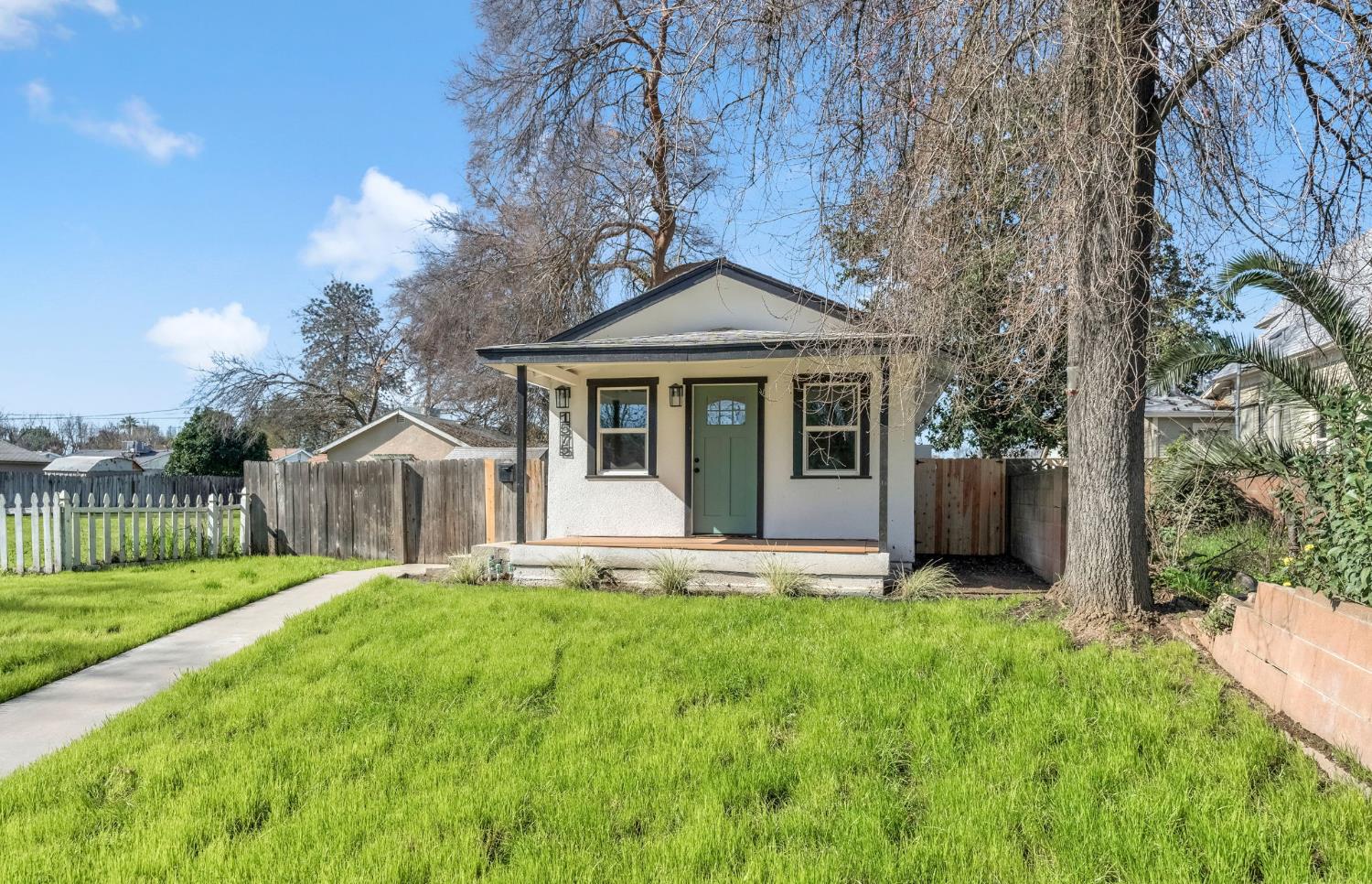 1575 19Th Ave, Kingsburg, CA 93631