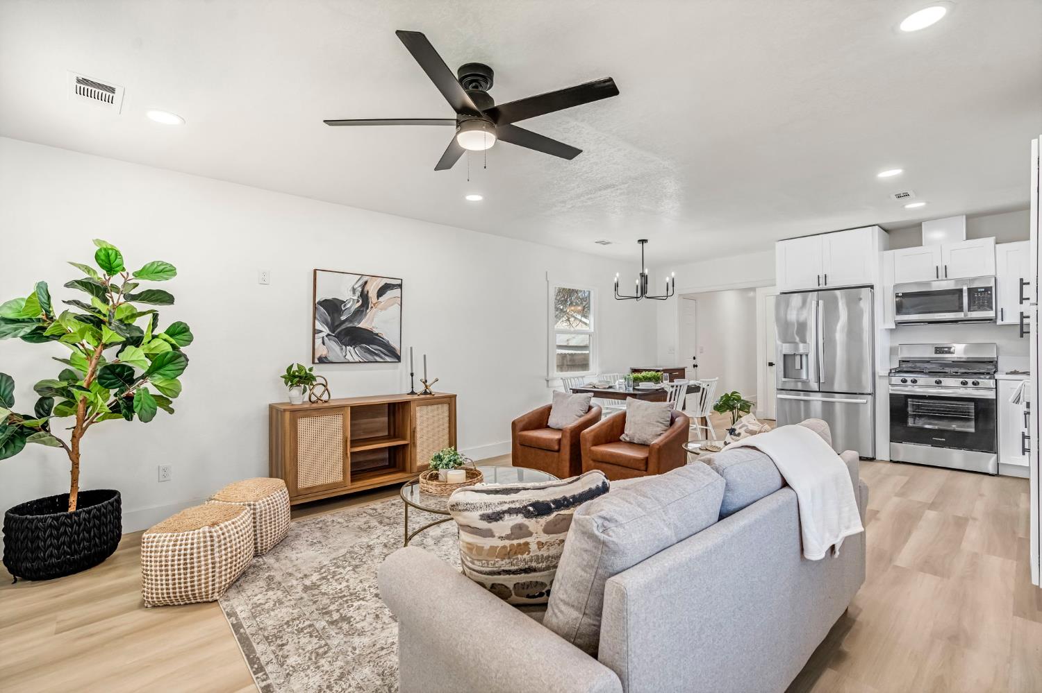 1575 19Th Ave, Kingsburg, CA 93631