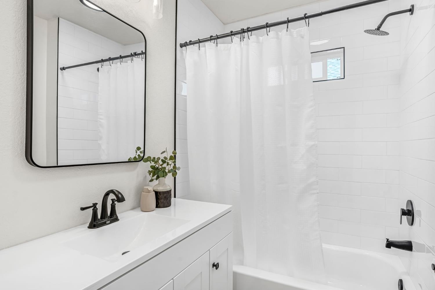 1575 19Th Ave, Kingsburg, CA 93631