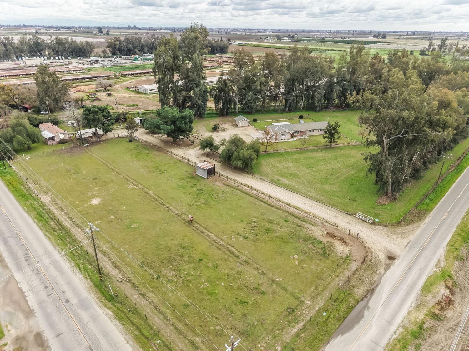 16036 S Del Rey Ave, Kingsburg, CA 93631
