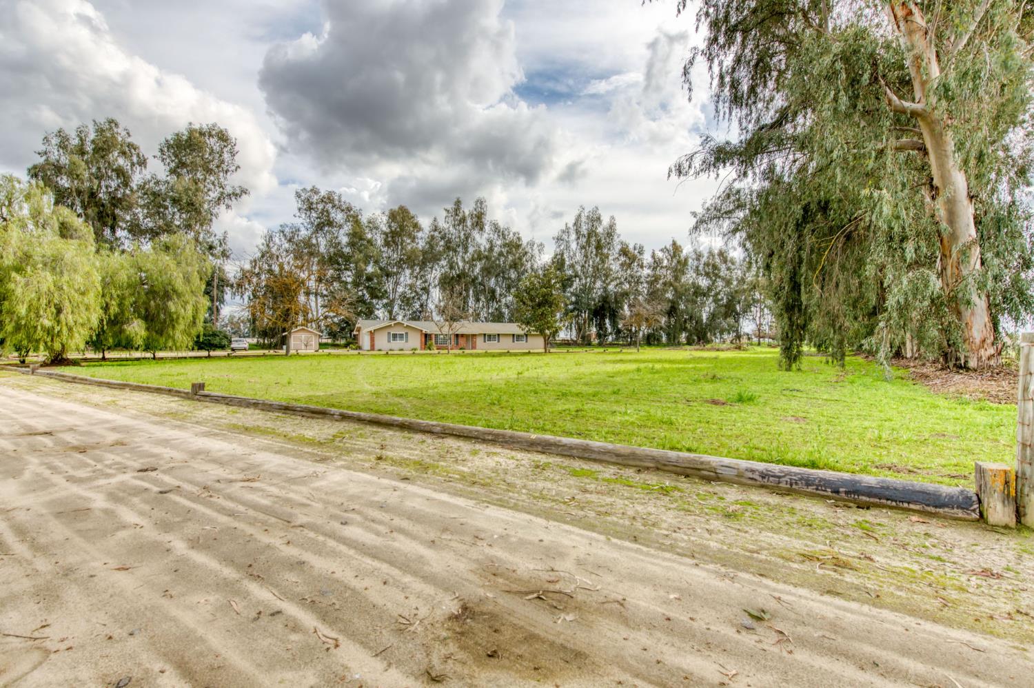 16036 S Del Rey Ave, Kingsburg, CA 93631