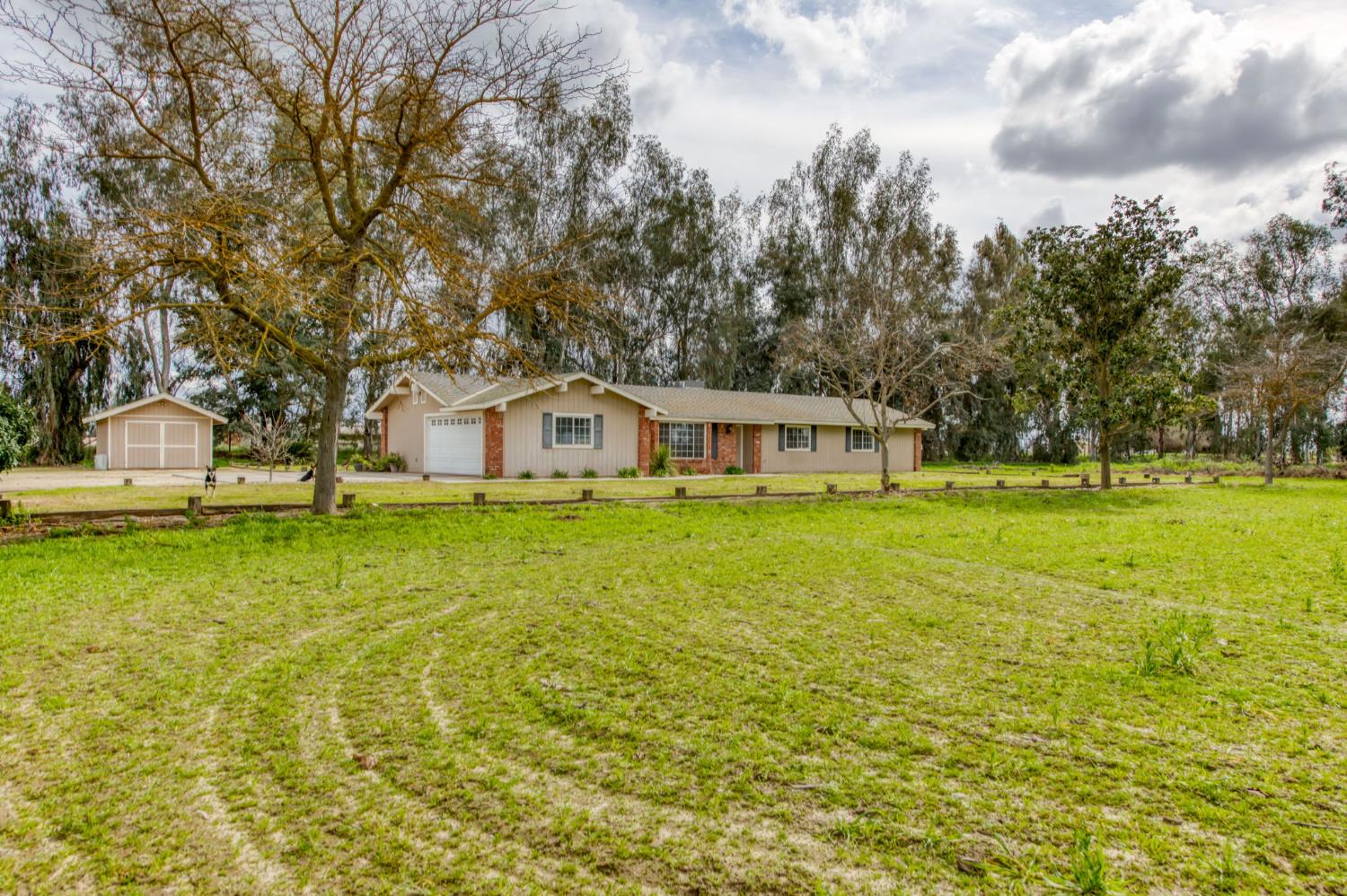 16036 S Del Rey Ave, Kingsburg, CA 93631