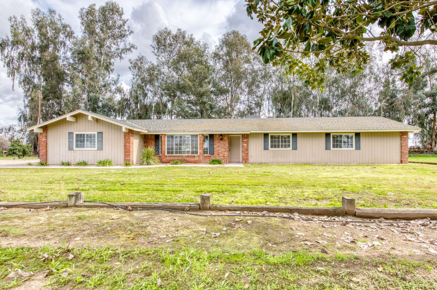 16036 S Del Rey Ave, Kingsburg, CA 93631