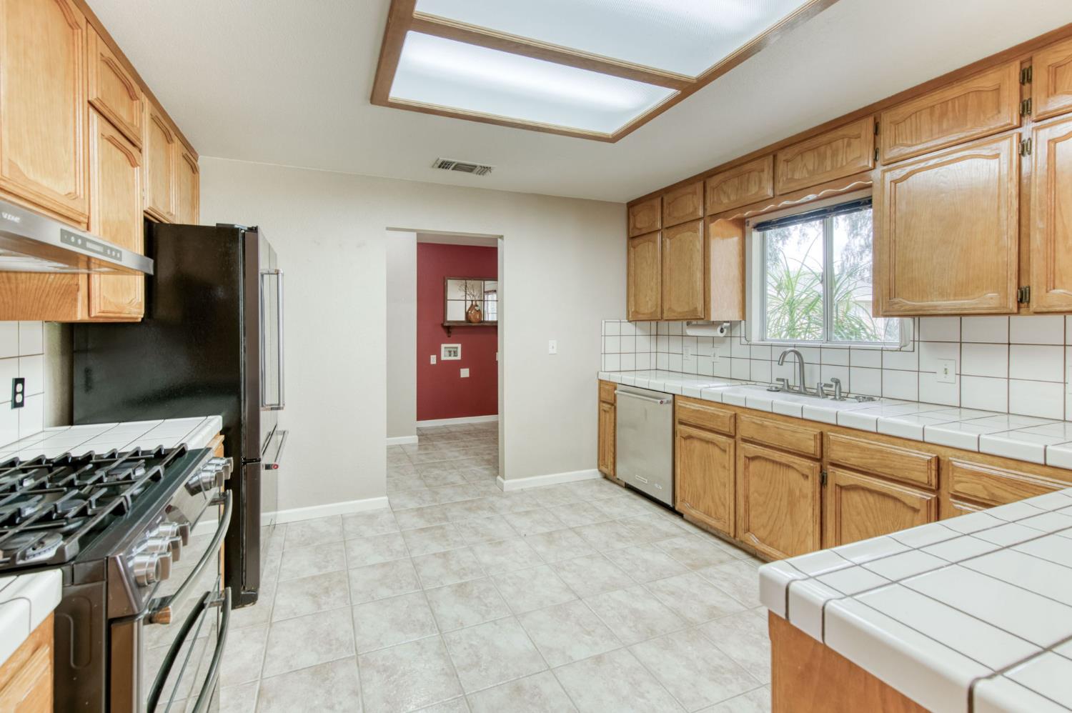 16036 S Del Rey Ave, Kingsburg, CA 93631