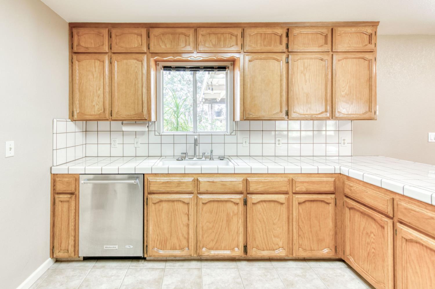 16036 S Del Rey Ave, Kingsburg, CA 93631