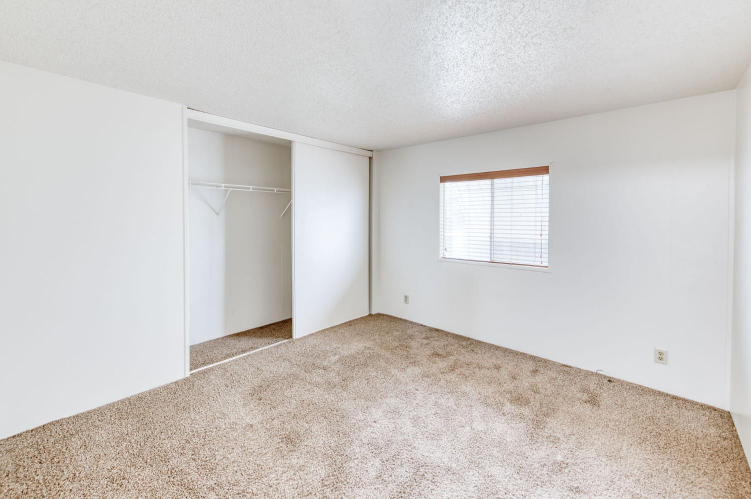 16036 S Del Rey Ave, Kingsburg, CA 93631