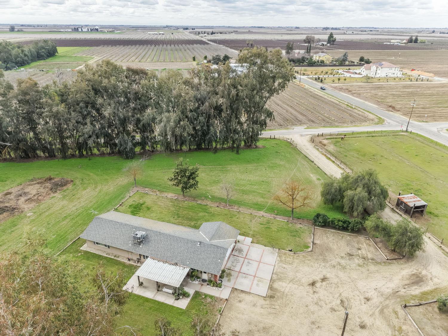 16036 S Del Rey Ave, Kingsburg, CA 93631