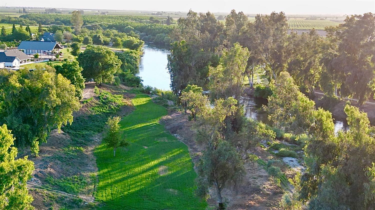 5750 Benicia Ave, Kingsburg, CA 93631