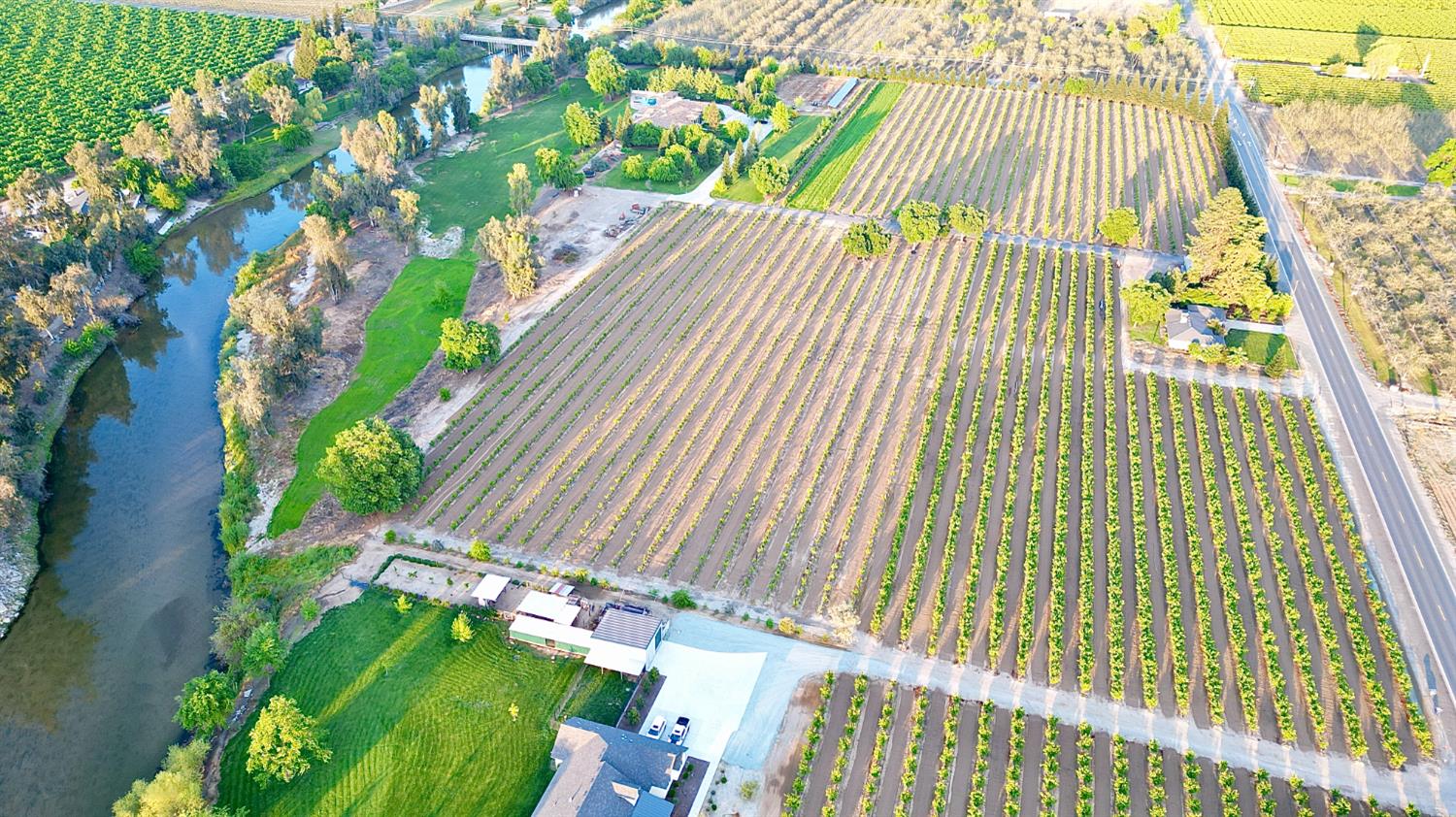 5750 Benicia Ave, Kingsburg, CA 93631