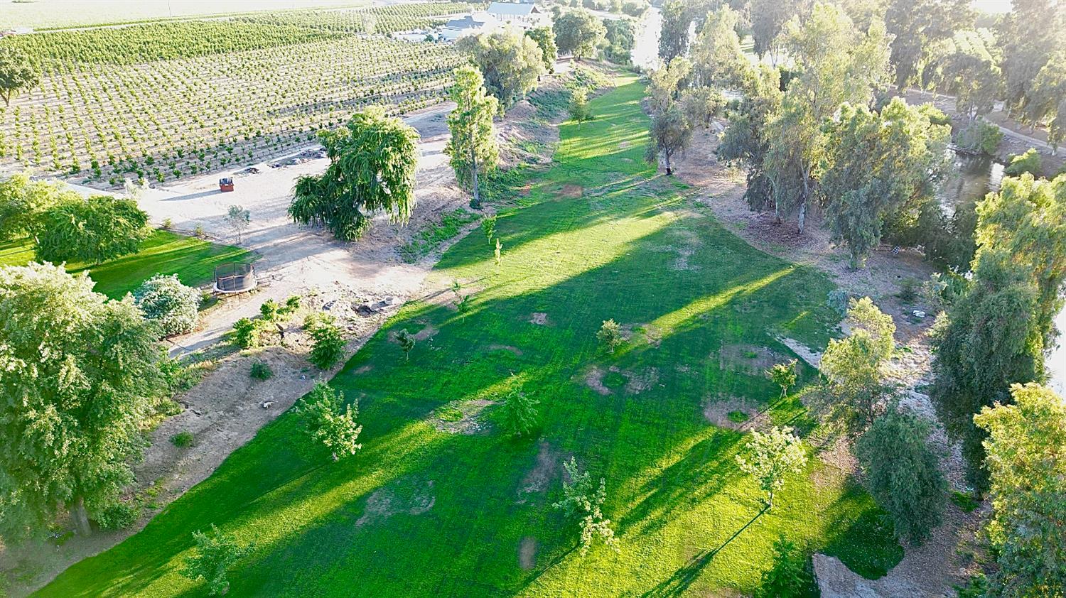 5750 Benicia Ave, Kingsburg, CA 93631