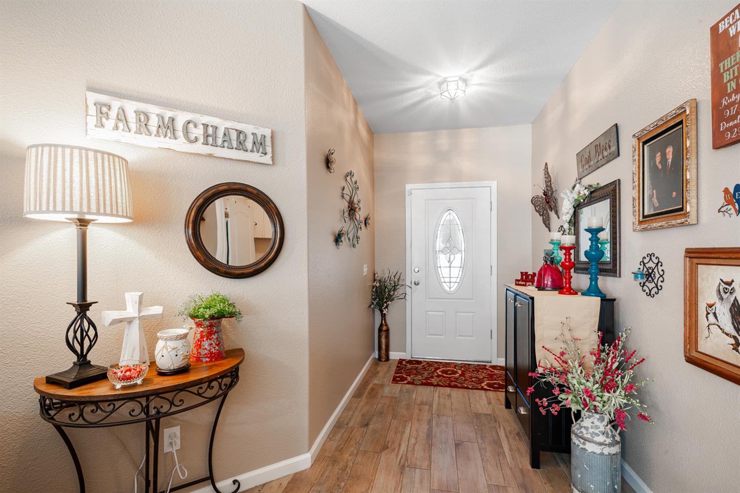 596 W Sunset St, Kingsburg, CA 93631