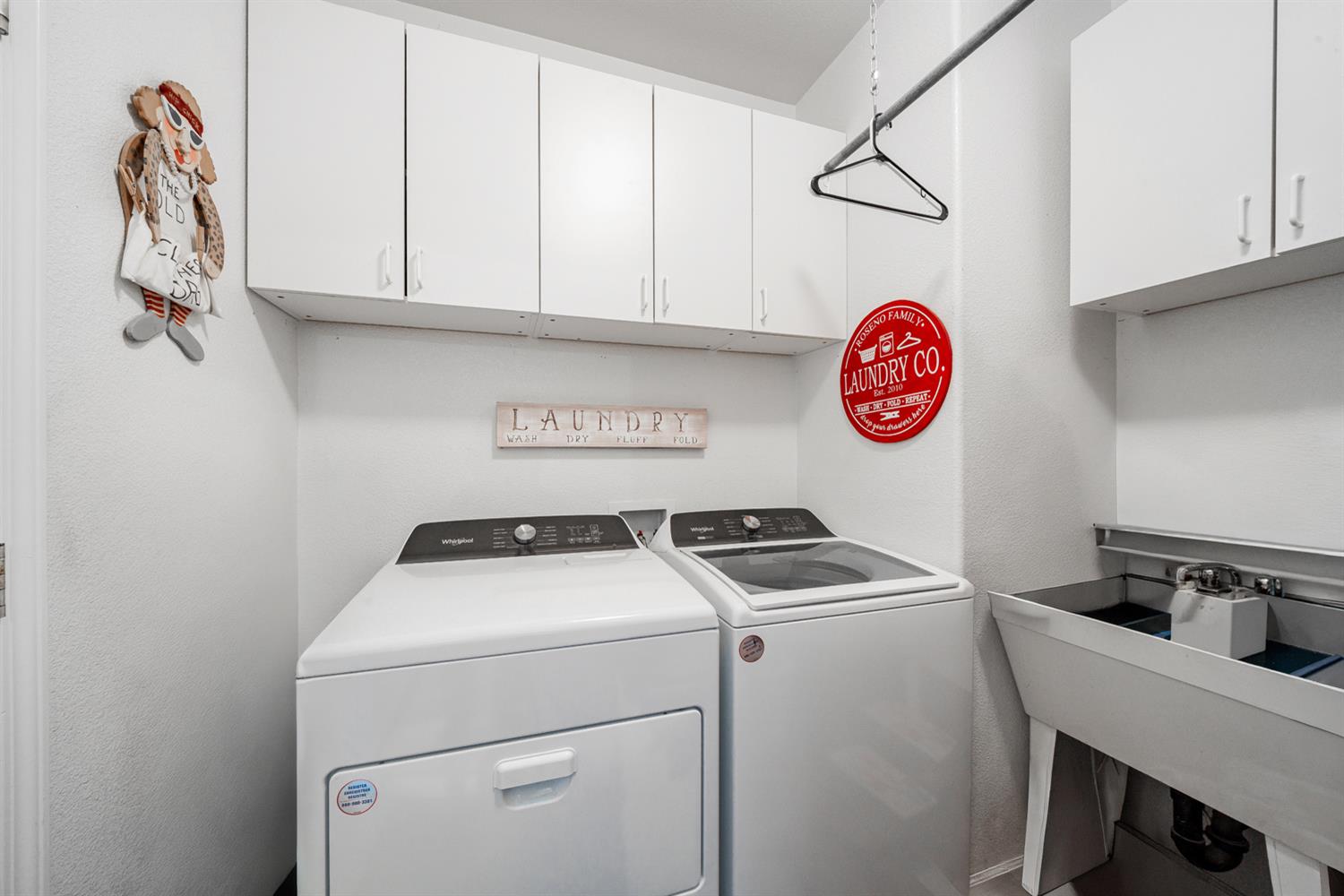 596 W Sunset St, Kingsburg, CA 93631