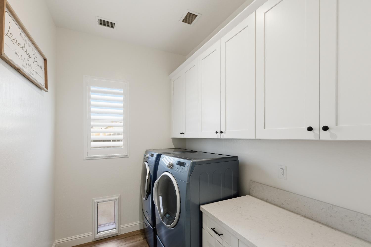 2937 22nd Ave, Kingsburg, CA 93631