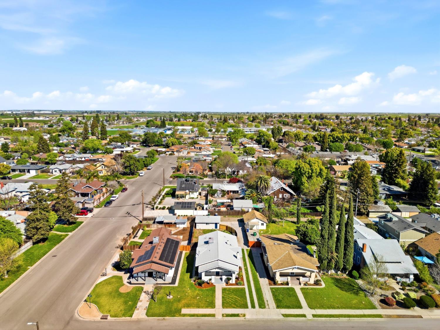 1225 Union St, Kingsburg, CA 93631