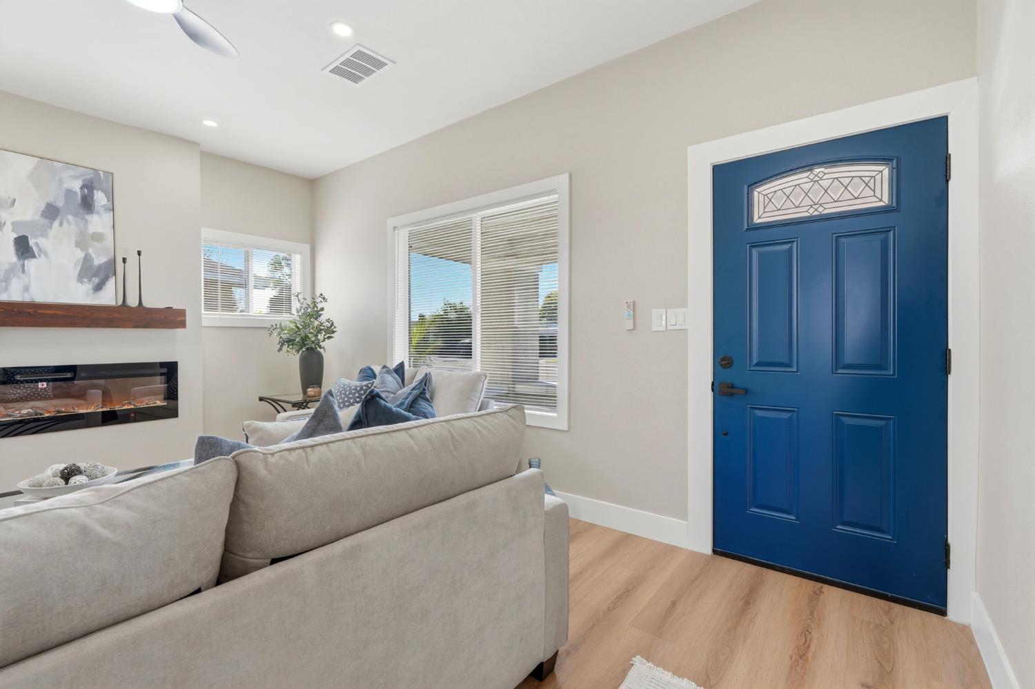 1225 Union St, Kingsburg, CA 93631