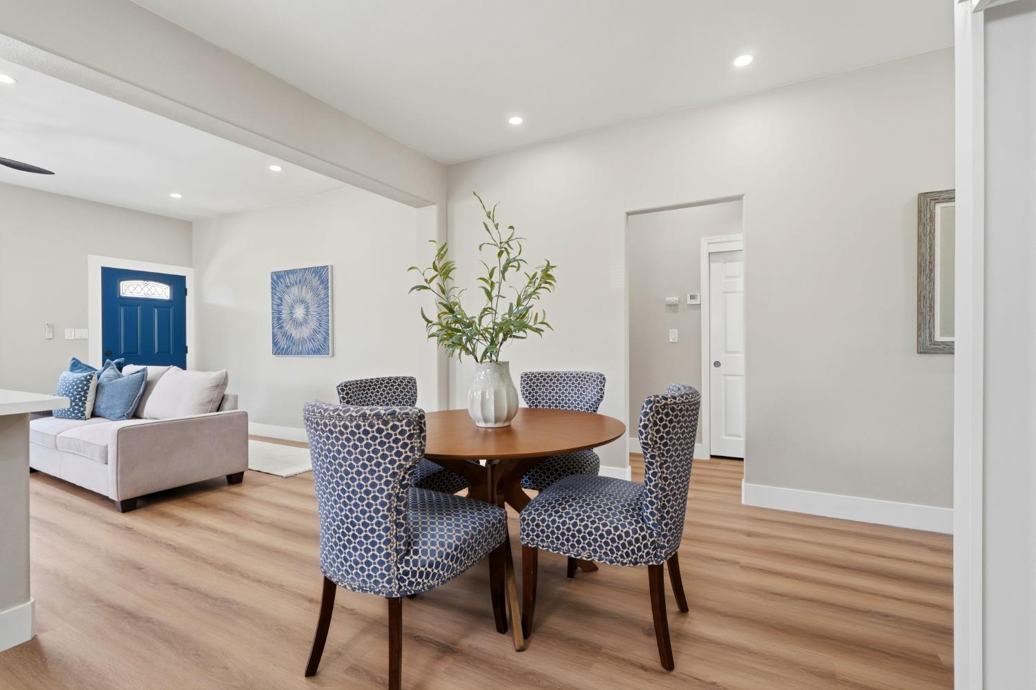 1225 Union St, Kingsburg, CA 93631