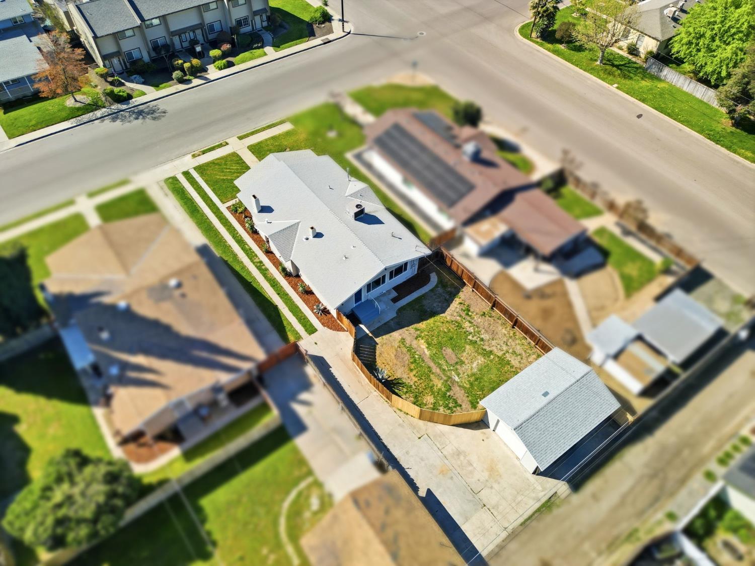 1225 Union St, Kingsburg, CA 93631