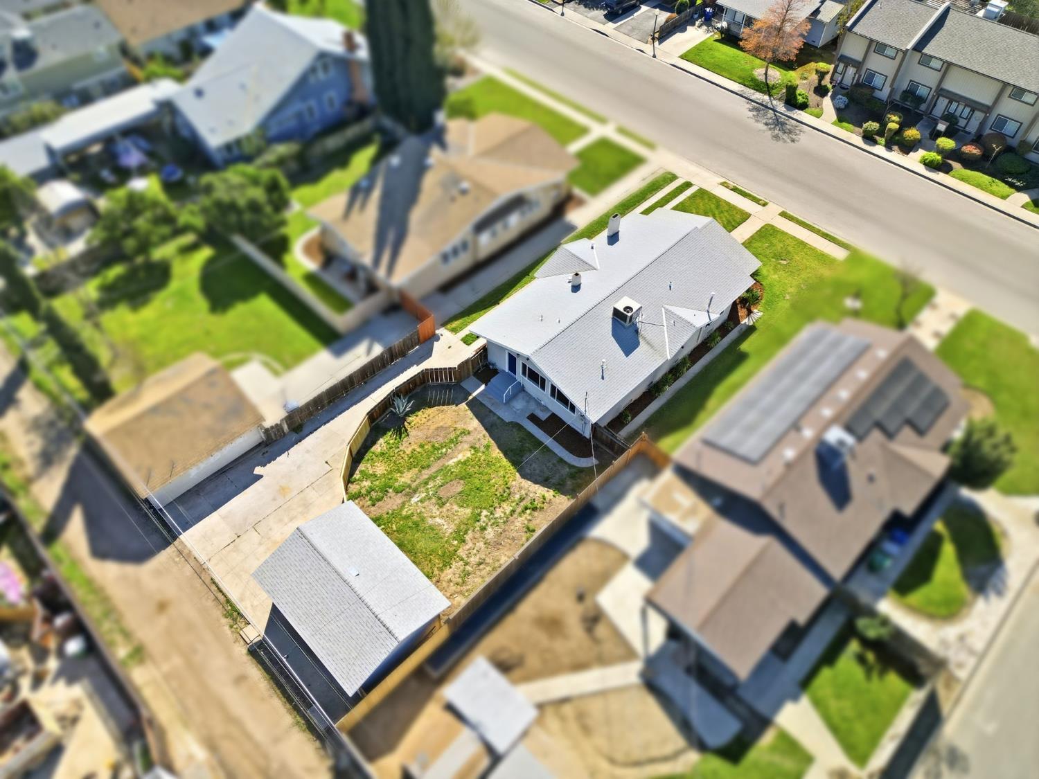 1225 Union St, Kingsburg, CA 93631