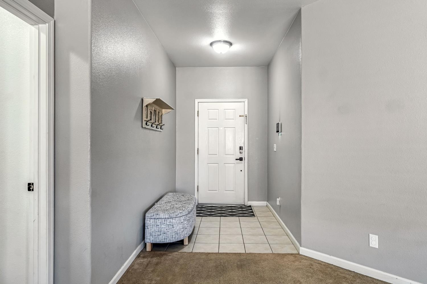 685 W Lake St, Kingsburg, CA 93631