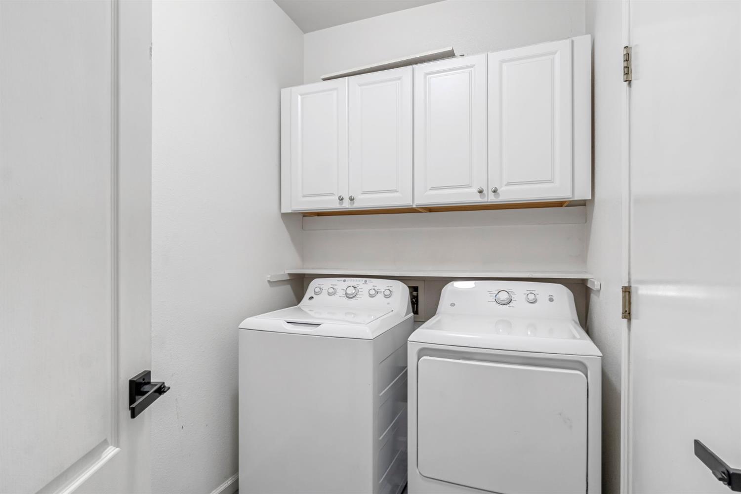 685 W Lake St, Kingsburg, CA 93631