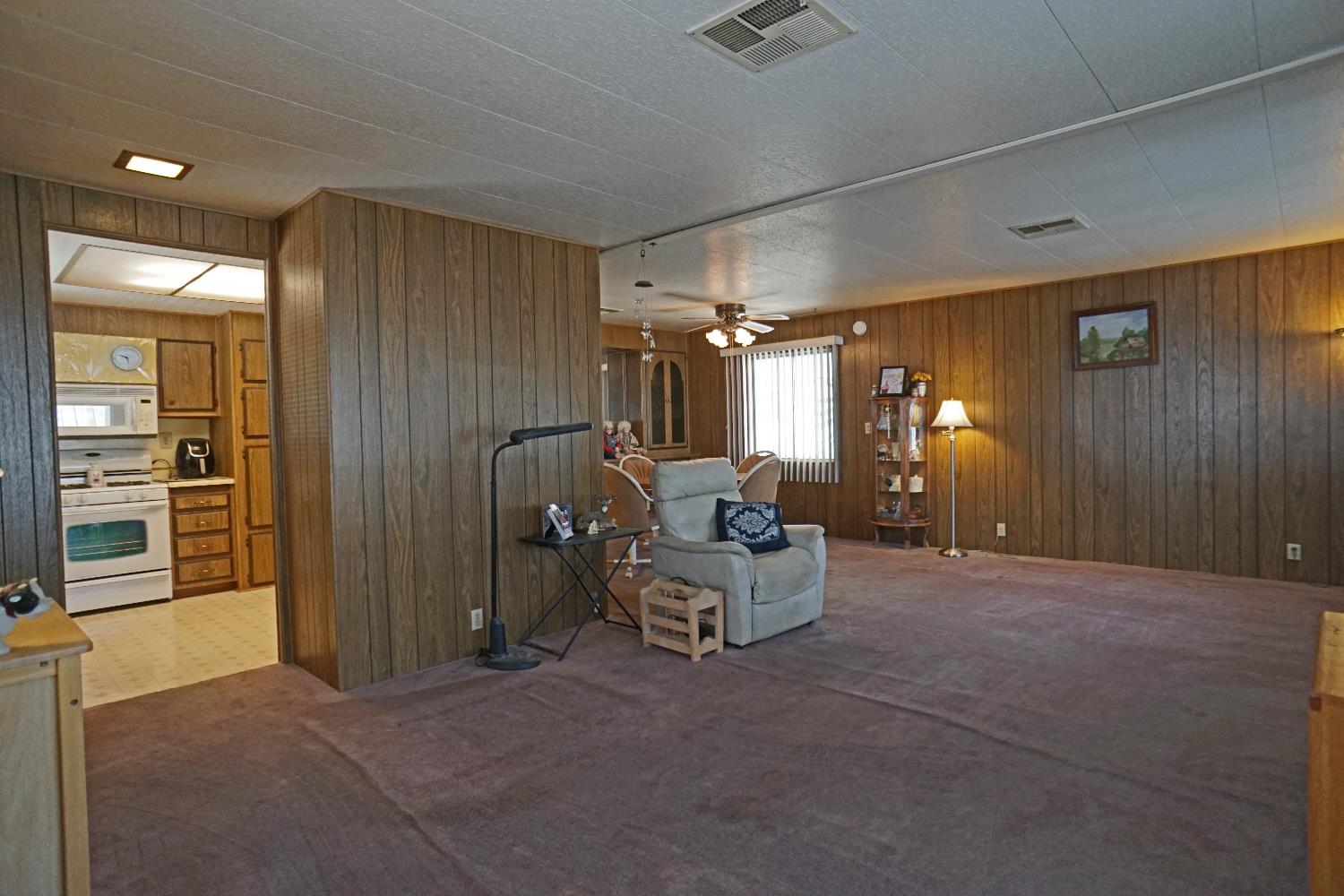 1551 6th Avenue Dr #38, Kingsburg, CA 93631