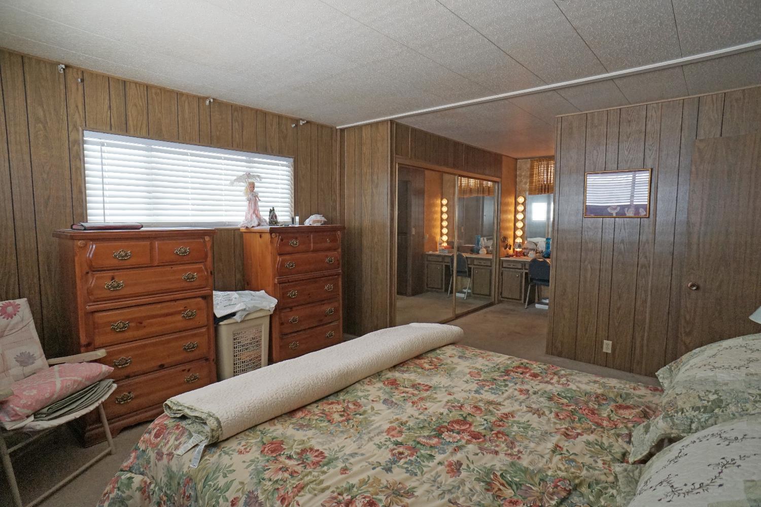 1551 6th Avenue Dr #38, Kingsburg, CA 93631