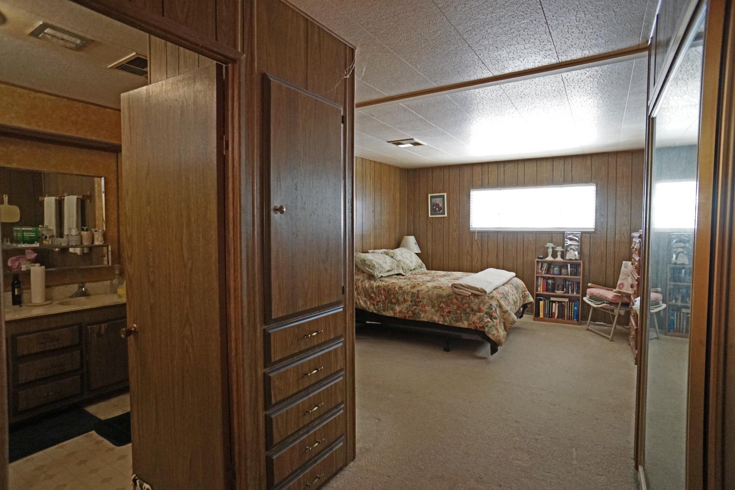 1551 6th Avenue Dr #38, Kingsburg, CA 93631