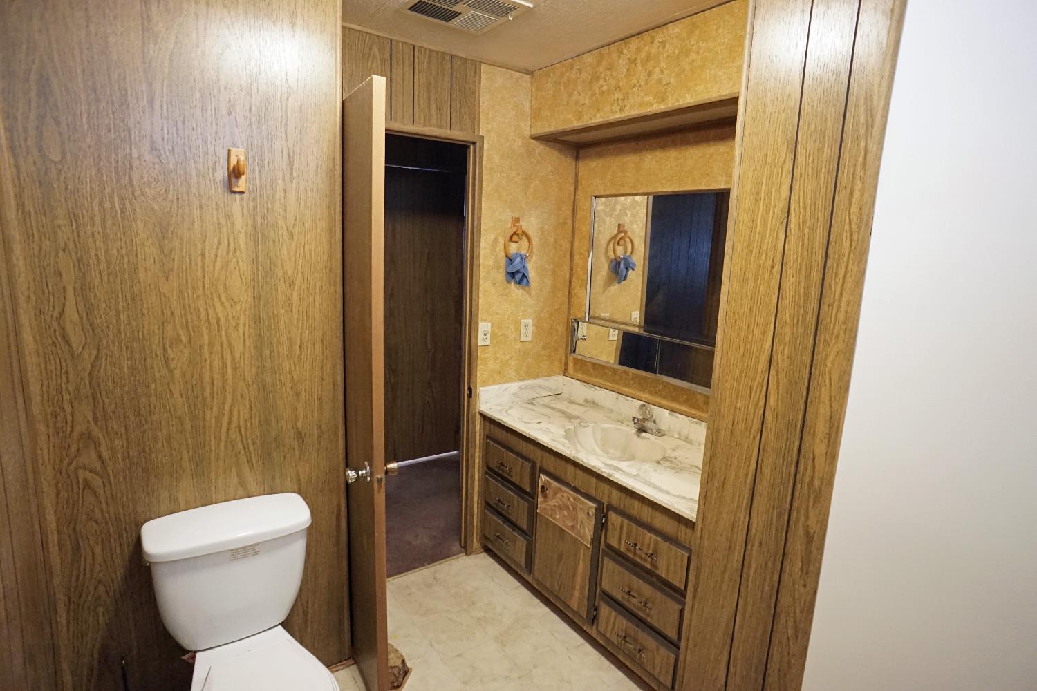 1551 6th Avenue Dr #38, Kingsburg, CA 93631