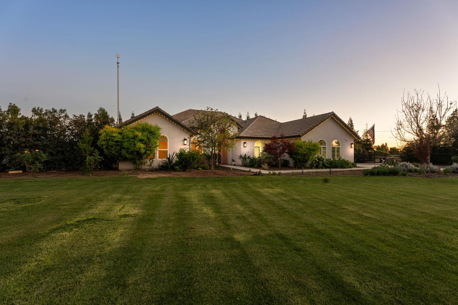 5675 Boston Ave, Kingsburg, CA 93631