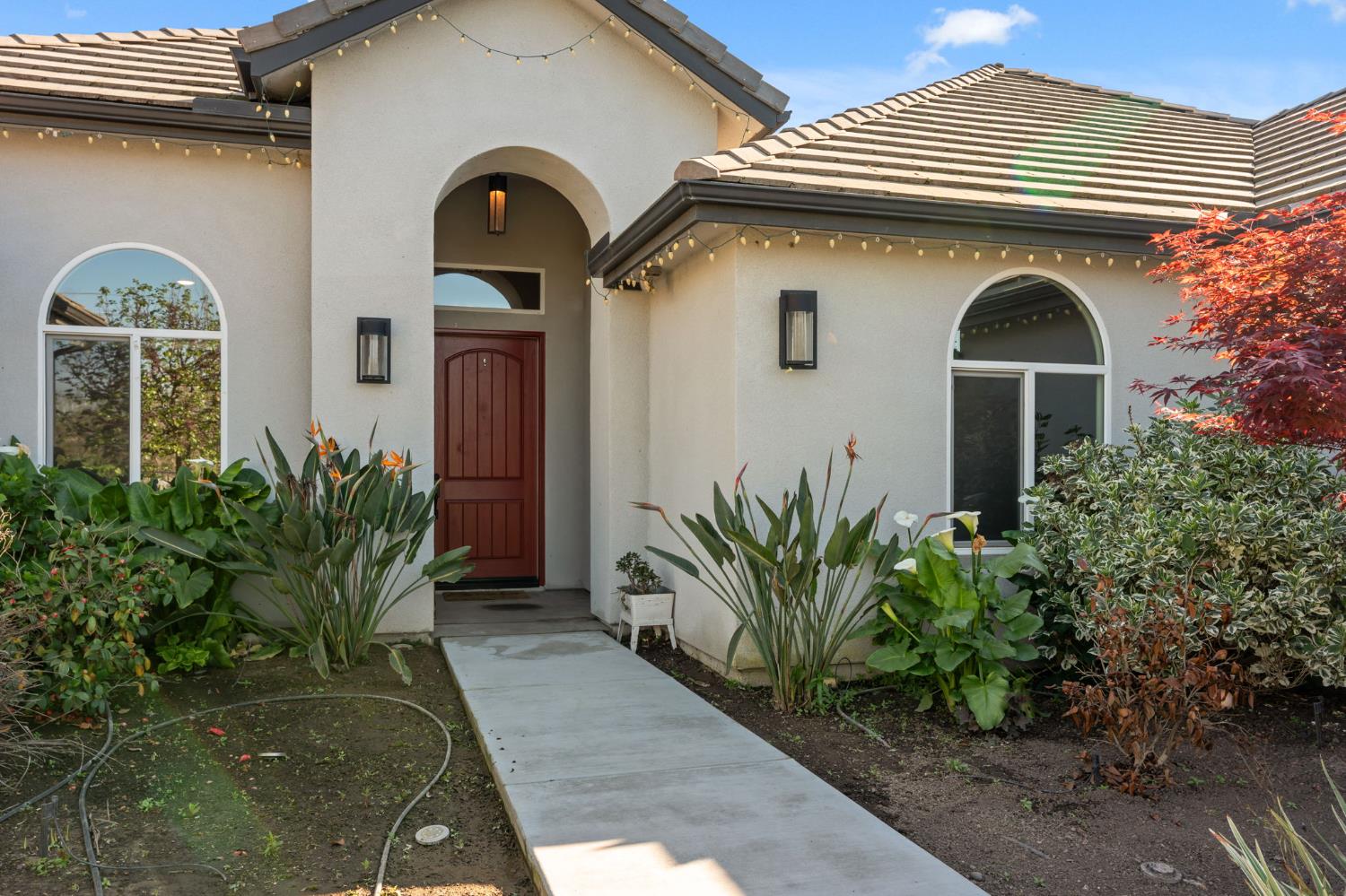 5675 Boston Ave, Kingsburg, CA 93631