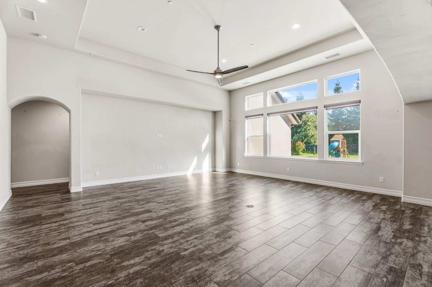 5675 Boston Ave, Kingsburg, CA 93631