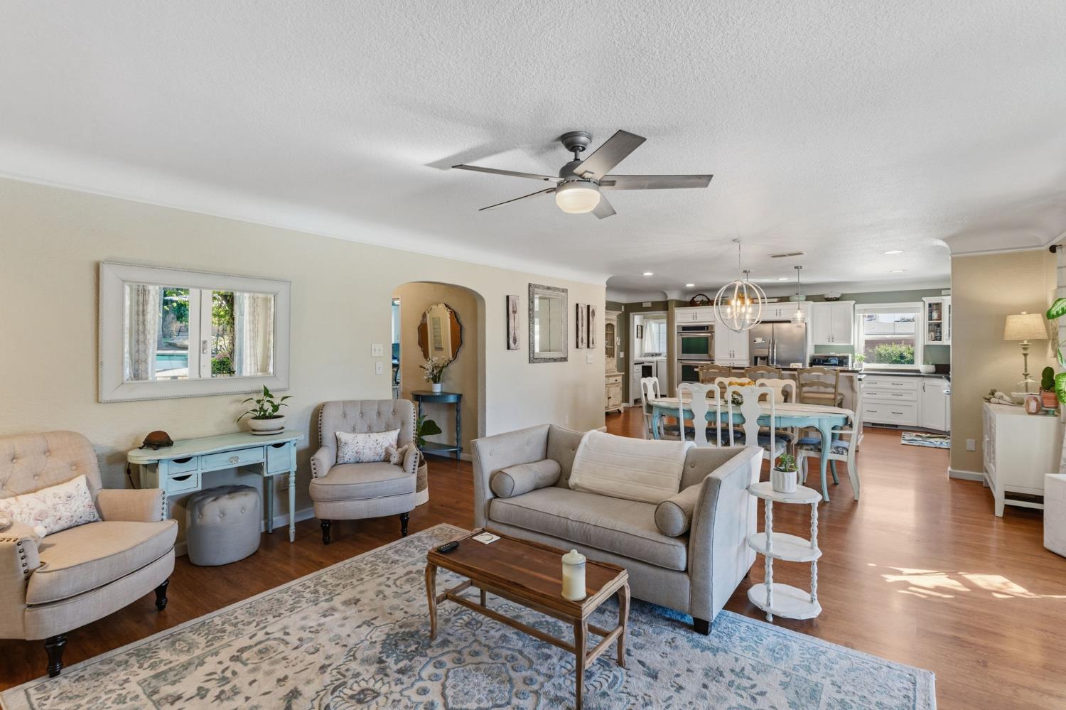 1423 20Th Ave, Kingsburg, CA 93631