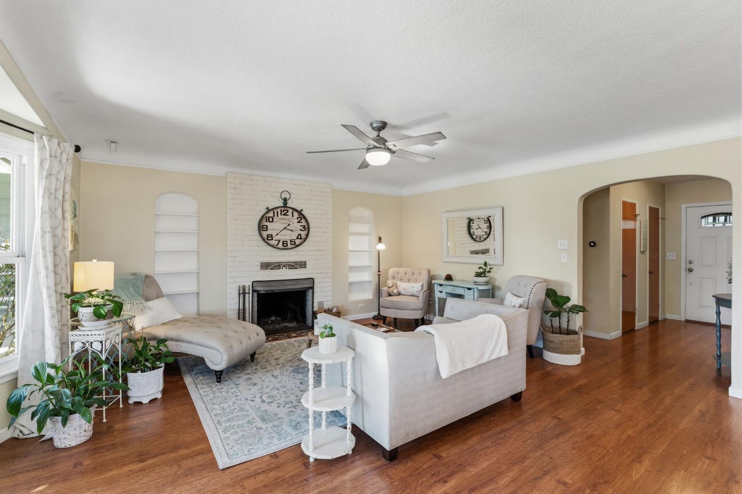 1423 20Th Ave, Kingsburg, CA 93631