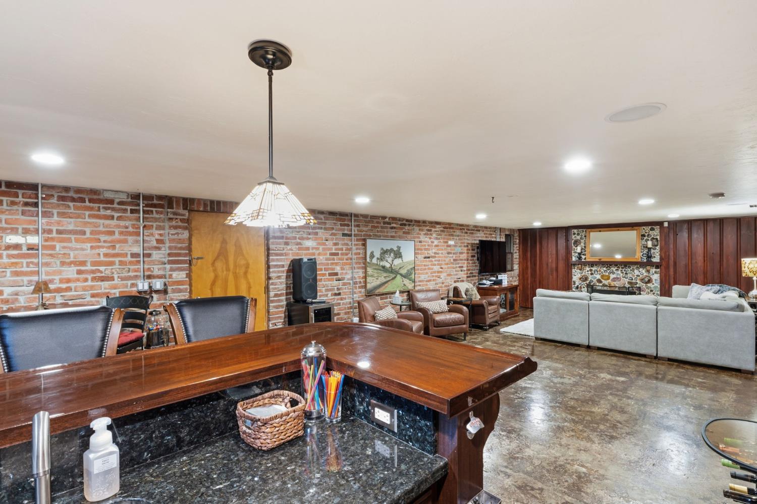 1423 20Th Ave, Kingsburg, CA 93631