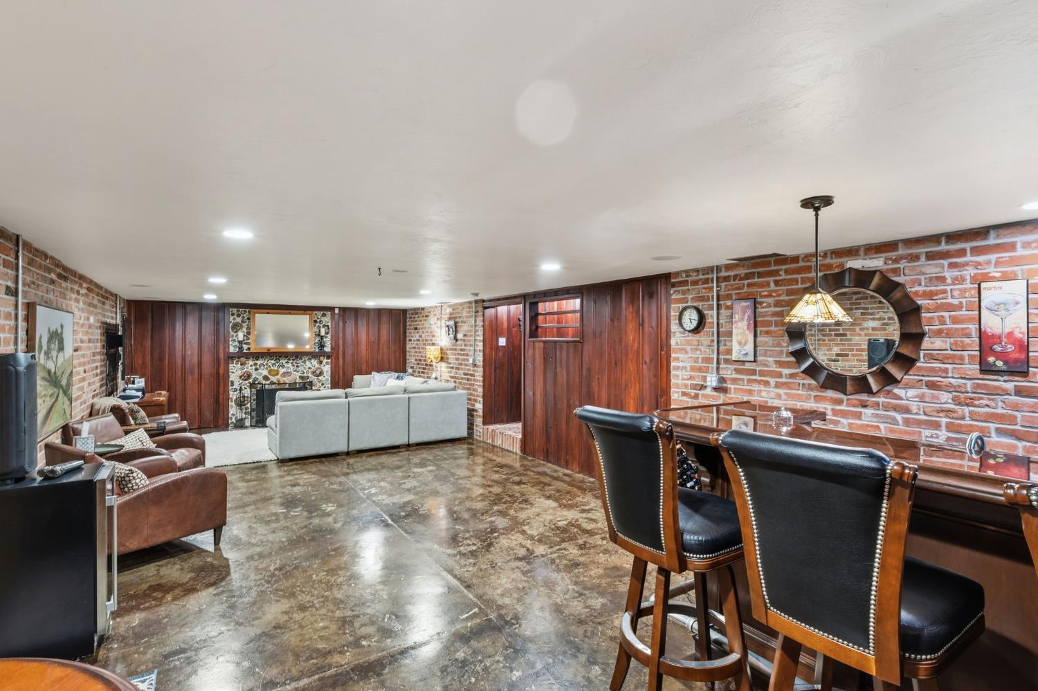 1423 20Th Ave, Kingsburg, CA 93631