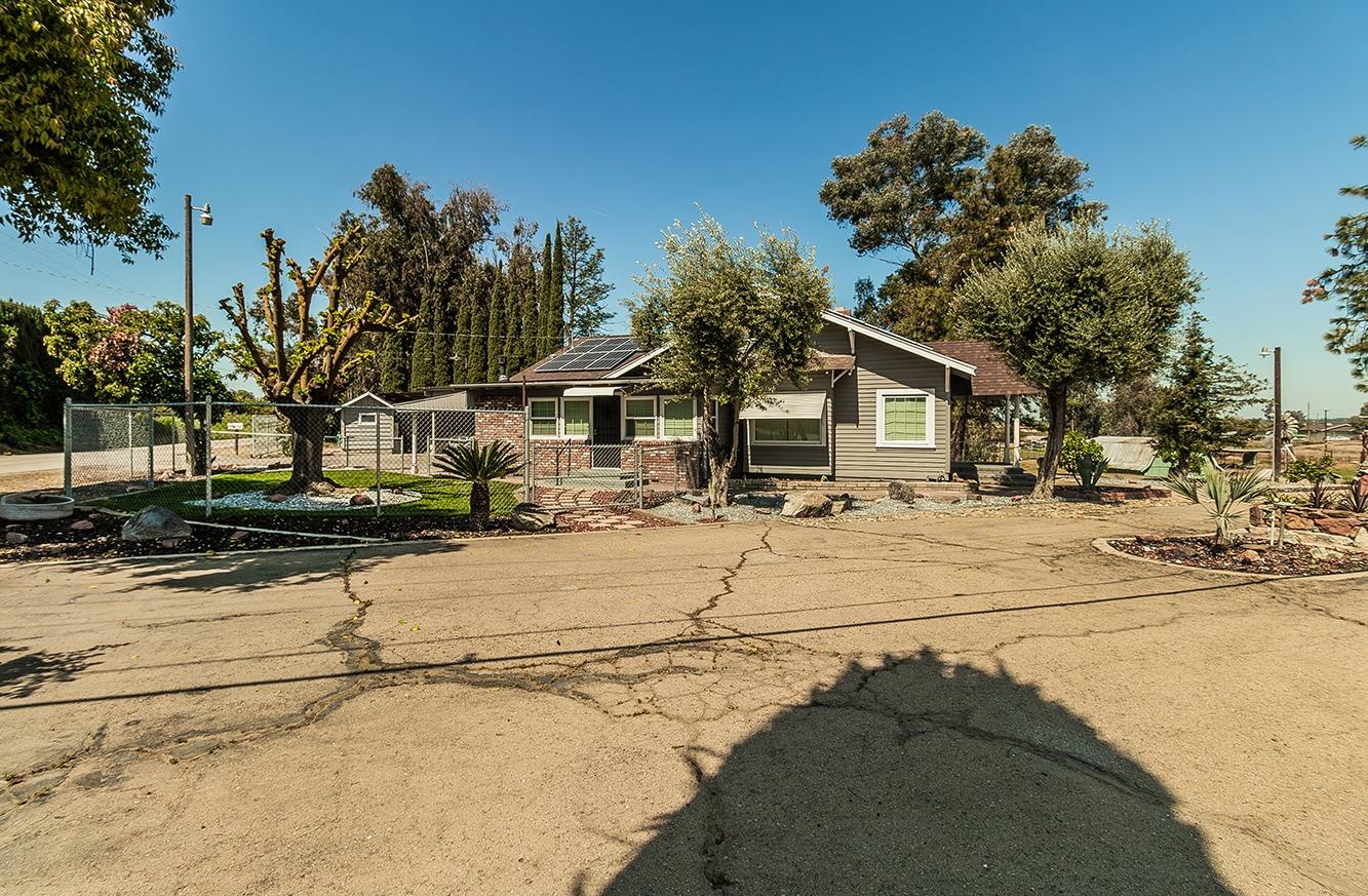 5221 S Reed Ave, Reedley, CA 93654