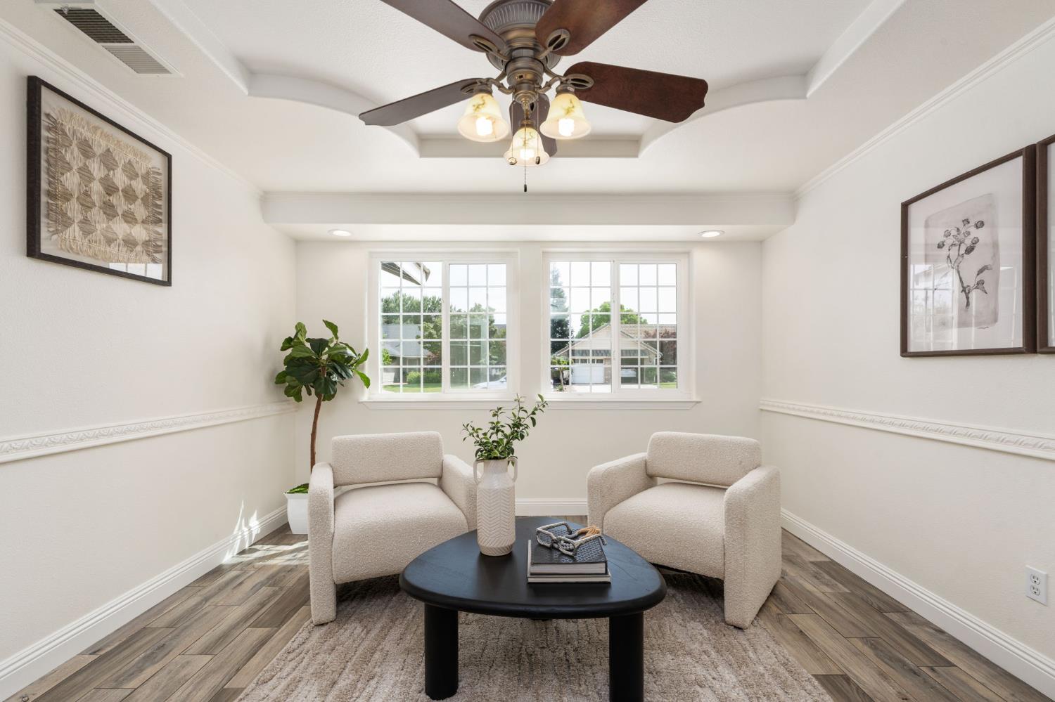 2371 Sophia Ln, Kingsburg, CA 93631